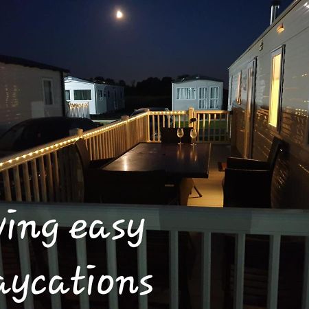 Living Easy Staycations At Tattershall Lakes 외부 사진