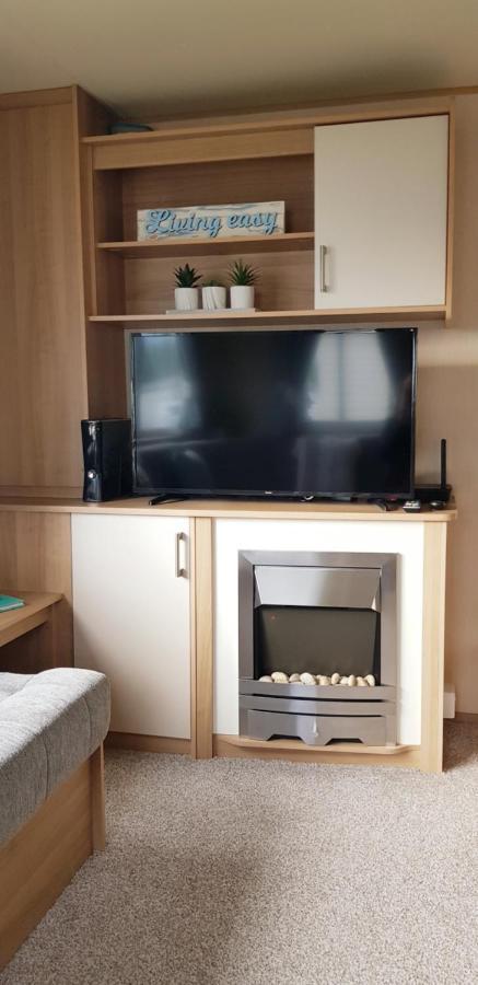 Living Easy Staycations At Tattershall Lakes 외부 사진